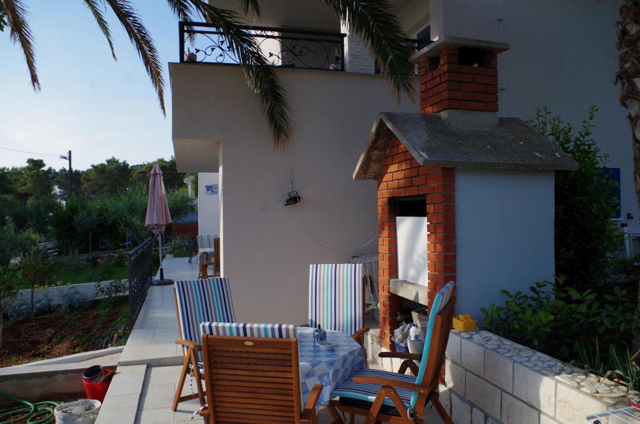Apartments By The Sea Slatine, Ciovo - 14158 Bagian luar foto