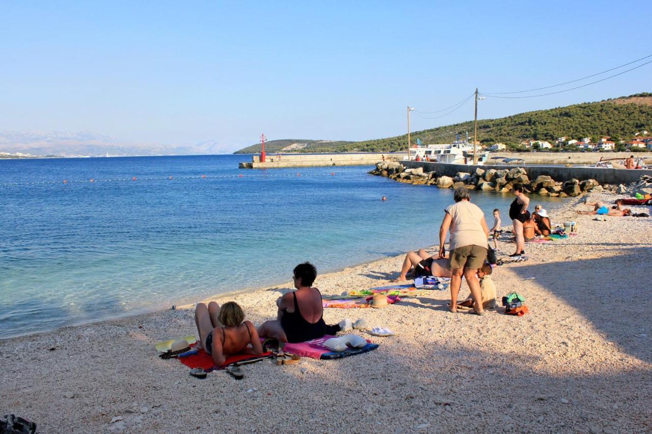 Apartments By The Sea Slatine, Ciovo - 14158 Bagian luar foto