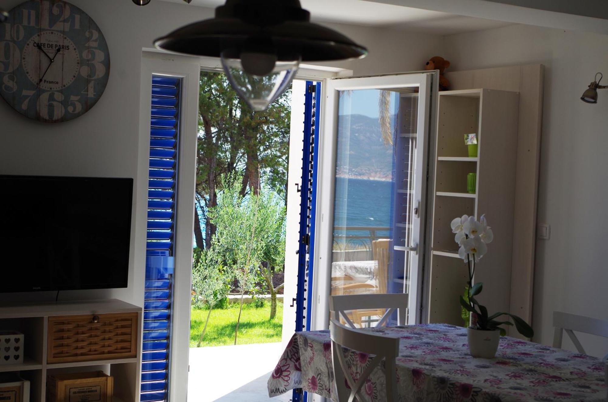 Apartments By The Sea Slatine, Ciovo - 14158 Ruang foto